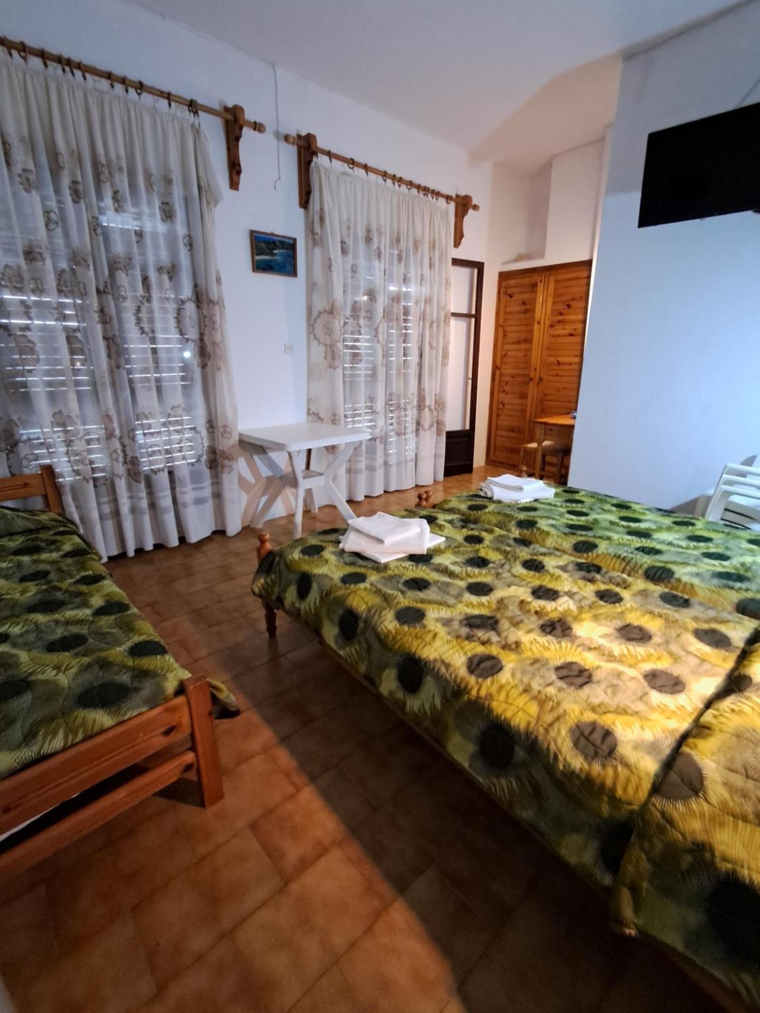 Camelia Studios Скиатос Экстерьер фото