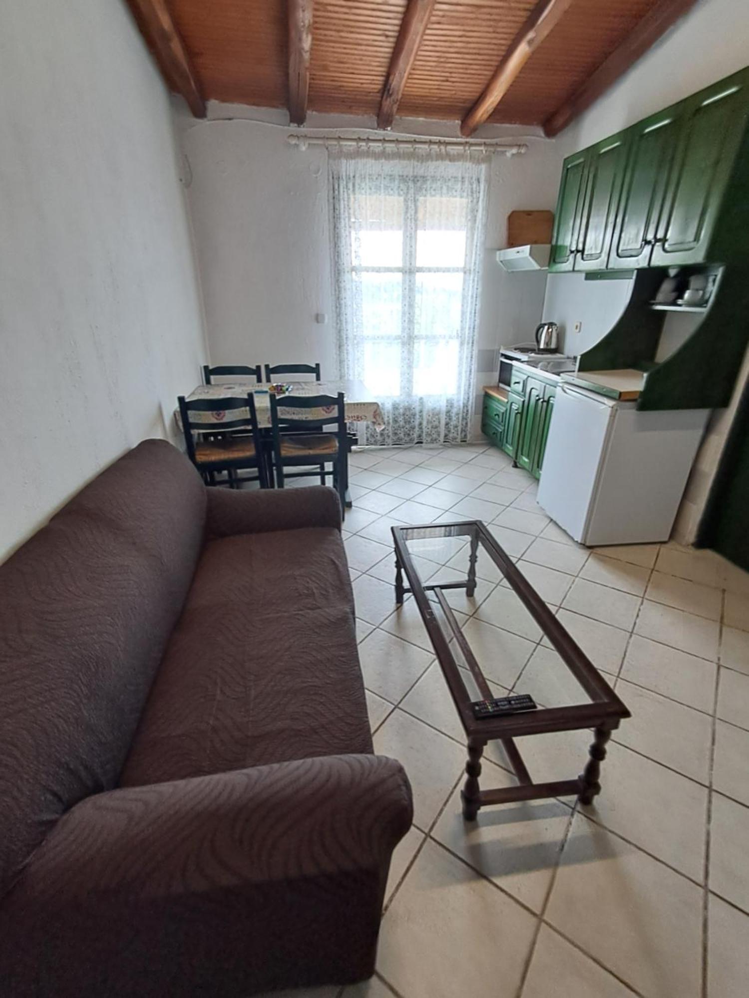 Camelia Studios Скиатос Экстерьер фото